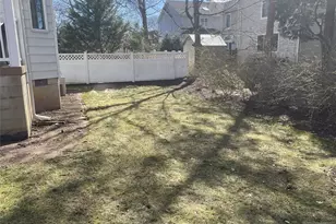 526 Rutland Ave, Teaneck Township, NJ 07666 - Photo 29