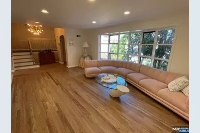 526 Rutland Avenue, Teaneck Township, NJ 07666 - Photo 3