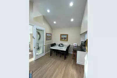 526 Rutland Avenue, Teaneck Township, NJ 07666 - Photo 11