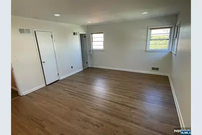 526 Rutland Avenue, Teaneck Township, NJ 07666 - Photo 13