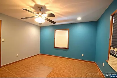 74 Cathedral Avenue, Clifton, NJ 07110 - Photo 17