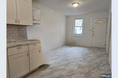 232 Stuyvesant Avenue 1st Floor Re #1st Floor Re, Lyndhurst Township, NJ 07071 - Photo 1