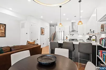 34 Manhattan Avenue 2 #2, Jersey City, NJ 07307 - Photo 11