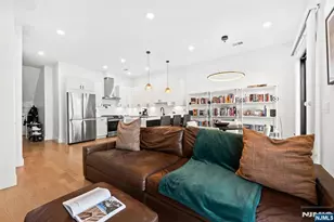 34 Manhattan Ave 2, Jersey City, NJ 07307 - Photo 5