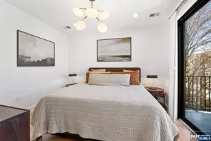 34 Manhattan Ave 2, Jersey City, NJ 07307 - Photo 29