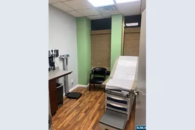 47 Orient 3D #3D, Rutherford, NJ 07070 - Photo 5