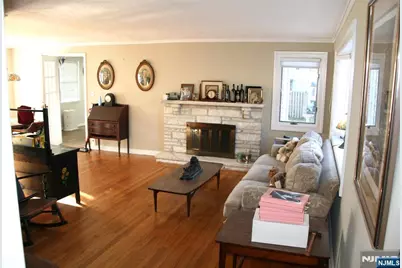 77 Donald Place, Waldwick, NJ 07463 - Photo 3