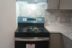 247 Elm St, Elmwood Park, NJ 07407 - Photo 5