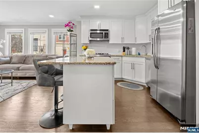 200 Laird, Cliffside Park, NJ 07010 - Photo 11