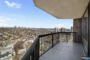770 Anderson Ave 23M, Cliffside Park, NJ 07010 - Photo 29