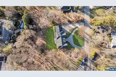 28 Ellens Way, Alpine, NJ 07620 - Photo 3