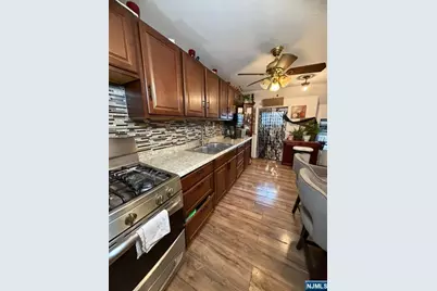 483 Cary Street, Orange, NJ 07050 - Photo 7