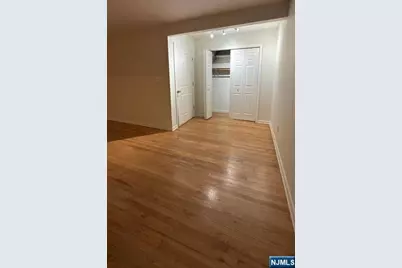 10 Riverside Avenue 2 #2, Lyndhurst Township, NJ 07071 - Photo 3