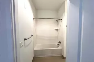 2050 Central Road 109, Fort Lee, NJ 07024 - Photo 5