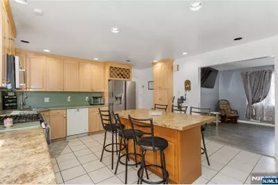 28 Logan Place, Lodi, NJ 07644 - Photo 13