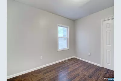 198 17th Street, East Orange, NJ 07017 - Photo 9