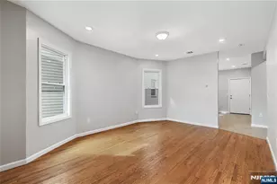 543 N Grove St, East Orange, NJ 07017 - Photo 5