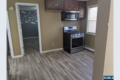 401 River Drive, Garfield, NJ 07026 - Photo 5