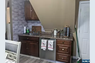 401 River Drive, Garfield, NJ 07026 - Photo 7