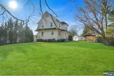 10 Lynn Court, Rutherford, NJ 07070 - Photo 39