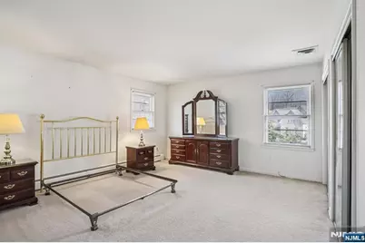 2 Eisenhower Road, Closter, NJ 07624 - Photo 21