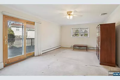 2 Eisenhower Road, Closter, NJ 07624 - Photo 19