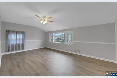 95 Grove Street, Waldwick, NJ 07463 - Photo 27