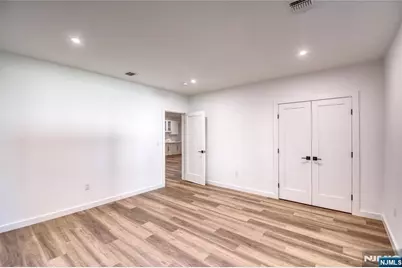 35 Henry Avenue, Palisades Park, NJ 07650 - Photo 5