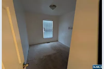 677 14th Street, Newark, NJ 07103 - Photo 5