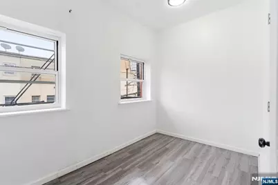 5 Elm Street 3 #3, Newark, NJ 07102 - Photo 9