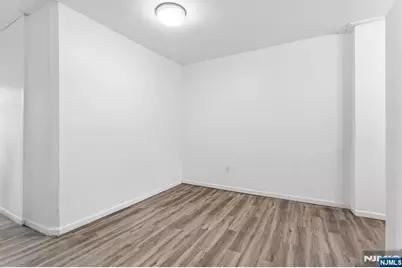 5 Elm Street 3 #3, Newark, NJ 07102 - Photo 3