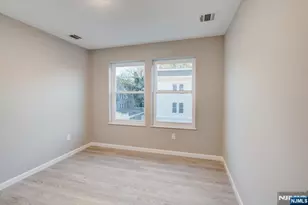 581 Bergen St, Newark, NJ 07108 - Photo 13