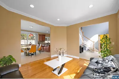 683 Victoria Avenue, Paramus, NJ 07652 - Photo 5