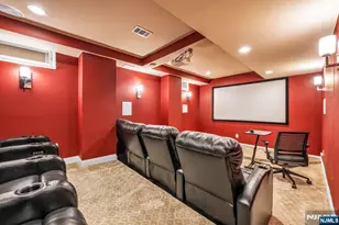683 Victoria Ave, Paramus, NJ 07652 - Photo 41