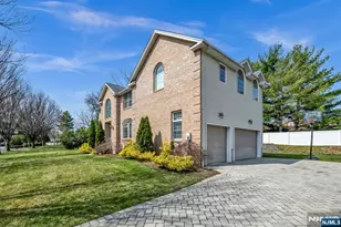683 Victoria Ave, Paramus, NJ 07652 - Photo 3