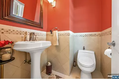 683 Victoria Avenue, Paramus, NJ 07652 - Photo 17