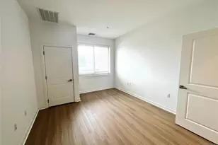 2050 Central Road 606, Fort Lee, NJ 07024 - Photo 3