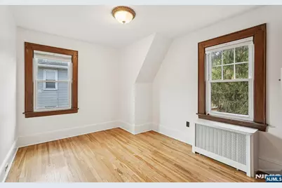 8 Elk Avenue, Dover, NJ 07801 - Photo 15