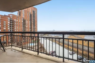 730 Harmon Cove Tower, Secaucus, NJ 07094 - Photo 19