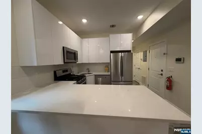 84 Van Wagenen Avenue 1L #1L, Jersey City, NJ 07306 - Photo 5