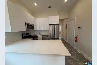 84 Van Wagenen Avenue 3L #3L, Jersey City, NJ 07306 - Photo 5