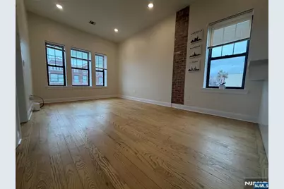 84 Van Wagenen Avenue 3L #3L, Jersey City, NJ 07306 - Photo 3