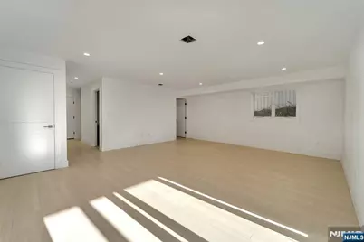 432 Stillwell Avenue B #B, Fort Lee, NJ 07024 - Photo 27