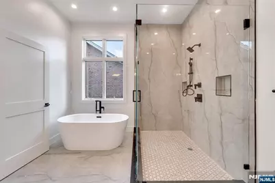 432 Stillwell Avenue B #B, Fort Lee, NJ 07024 - Photo 17