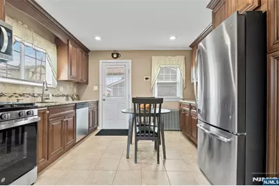 121 Prospect Street, Lodi, NJ 07644 - Photo 5