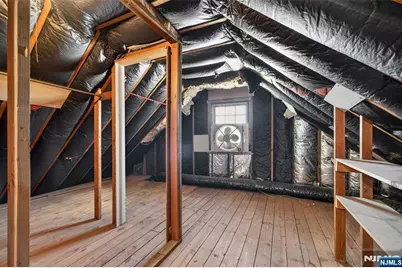 8 Laurel Street, Hawthorne, NJ 07506 - Photo 31