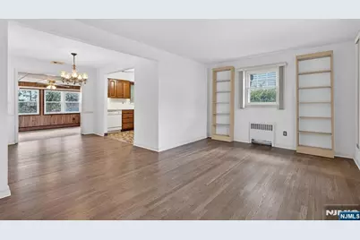 8 Laurel Street, Hawthorne, NJ 07506 - Photo 11