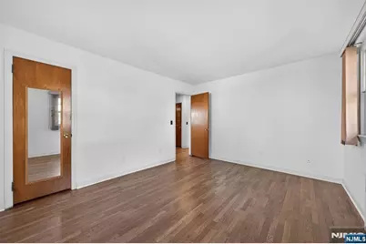 8 Laurel Street, Hawthorne, NJ 07506 - Photo 23