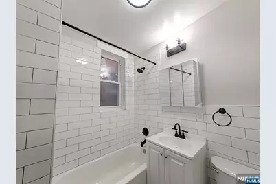 69 Howe 9 #9, Passaic, NJ 07055 - Photo 19