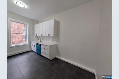 69 Howe 9 #9, Passaic, NJ 07055 - Photo 3